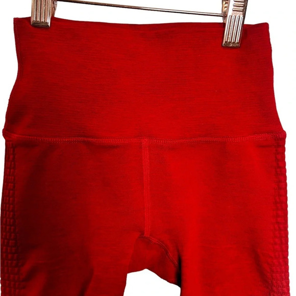 Alphalete leggings size xs in excellent condition. - Picture 6 of 8